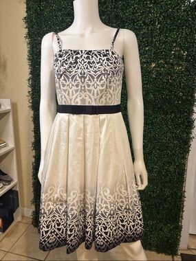 slim fit dress slacks White House Black Market Double V-Neck Fit & Flare Dress Size 6 –  theuntamedthread.com main image 1